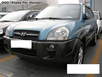 2004 Hyundai Tucson Photos