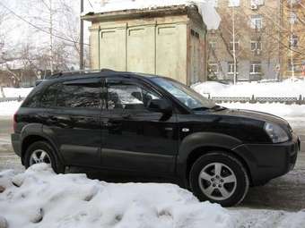 2004 Hyundai Tucson Pictures