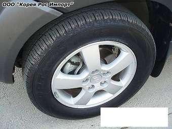 2004 Hyundai Tucson Pictures