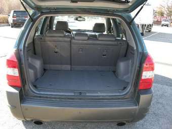 2004 Hyundai Tucson Photos