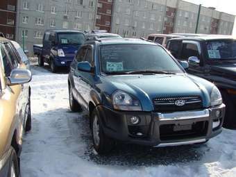 2004 Hyundai Tucson Photos