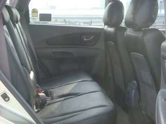 2004 Hyundai Tucson Photos
