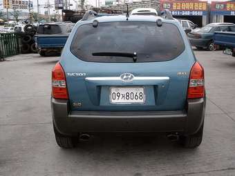 2004 Hyundai Tucson Photos