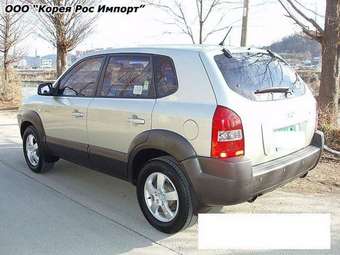 2004 Hyundai Tucson Pictures