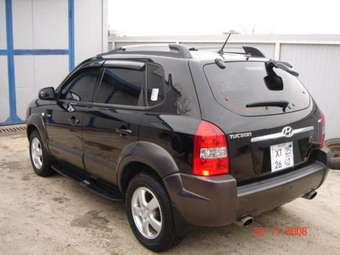 2004 Hyundai Tucson Photos