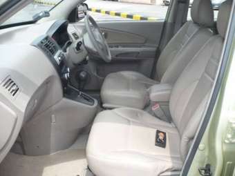 2004 Hyundai Tucson Photos