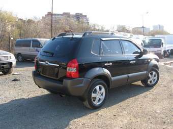 2004 Hyundai Tucson Pictures