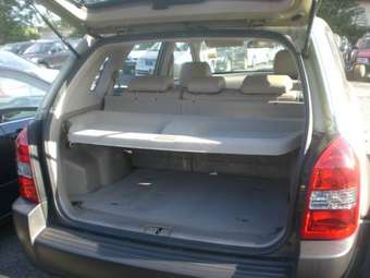 2004 Hyundai Tucson Photos