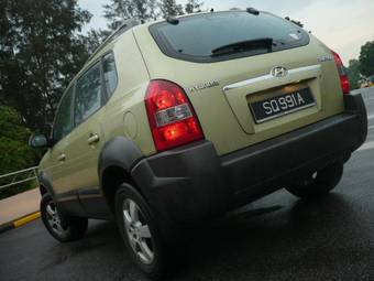2004 Hyundai Tucson Pictures