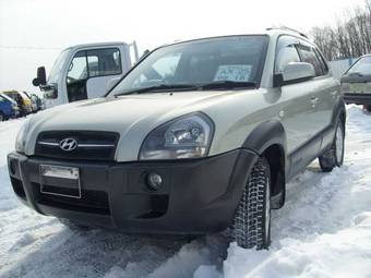 2004 Hyundai Tucson Pictures