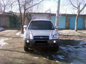 2004 Hyundai Tucson Photos