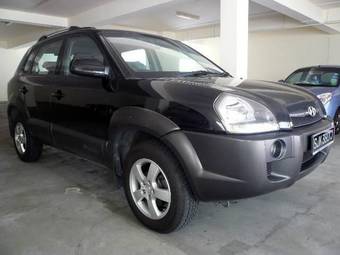 2004 Hyundai Tucson Photos