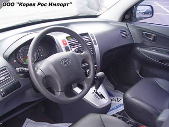 2004 Hyundai Tucson Photos