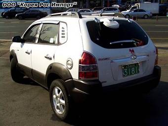 2004 Hyundai Tucson Photos