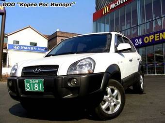 2004 Hyundai Tucson Images