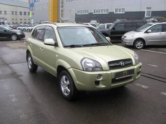 2004 Hyundai Tucson Photos