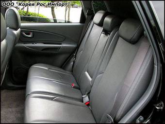 2004 Hyundai Tucson Photos