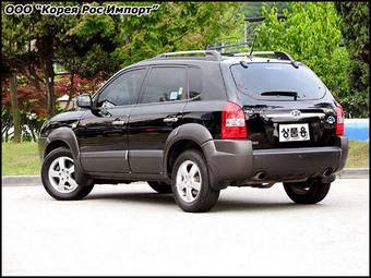 2004 Hyundai Tucson Pictures