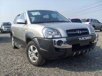 2004 Hyundai Tucson Pictures