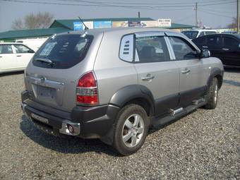 2004 Hyundai Tucson Pictures