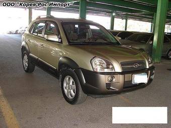 2004 Hyundai Tucson Photos