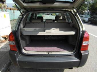 2004 Hyundai Tucson Pics