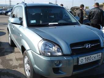 2005 Hyundai Tucson Photos