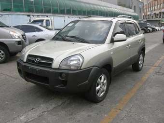 2005 Hyundai Tucson Pictures