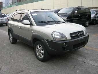 2005 Hyundai Tucson Photos