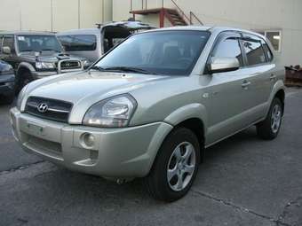 2005 Hyundai Tucson Photos