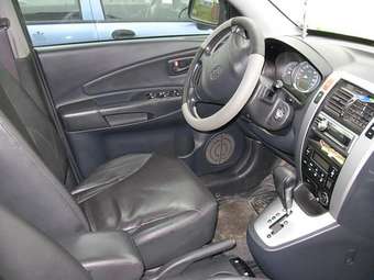 2005 Hyundai Tucson Photos