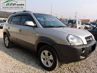 2005 Hyundai Tucson Photos