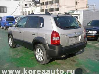 2005 Hyundai Tucson Photos