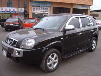 2005 Hyundai Tucson Pictures