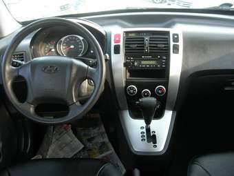 2005 Hyundai Tucson Photos