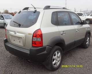 2005 Hyundai Tucson Photos
