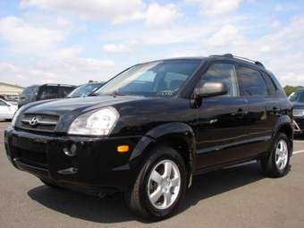 2005 Hyundai Tucson Photos