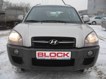 2005 Hyundai Tucson Images