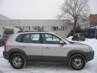 2005 Hyundai Tucson Pics
