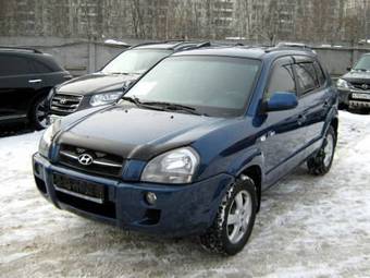 2005 Hyundai Tucson Photos