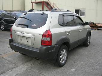 2005 Hyundai Tucson Images