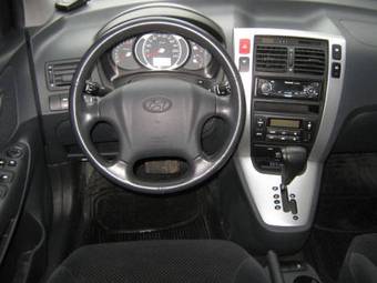 2005 Hyundai Tucson Photos
