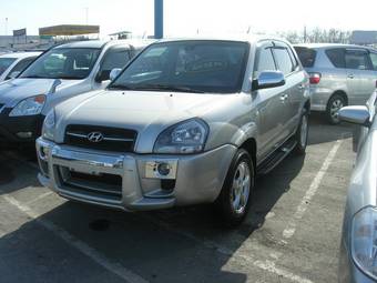 2005 Hyundai Tucson Photos