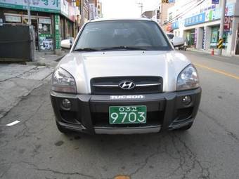 2005 Hyundai Tucson Photos