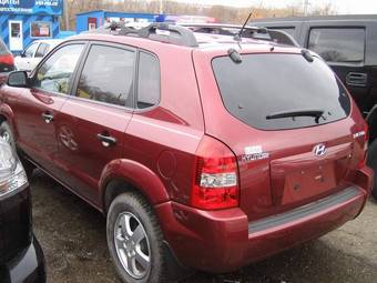 2005 Hyundai Tucson Photos