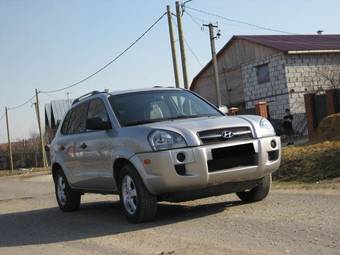 2005 Hyundai Tucson Photos