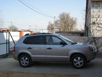 2005 Hyundai Tucson Pictures