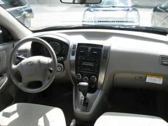 2005 Hyundai Tucson Pictures