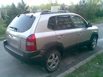 2005 Hyundai Tucson Photos