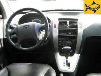 2005 Hyundai Tucson Photos